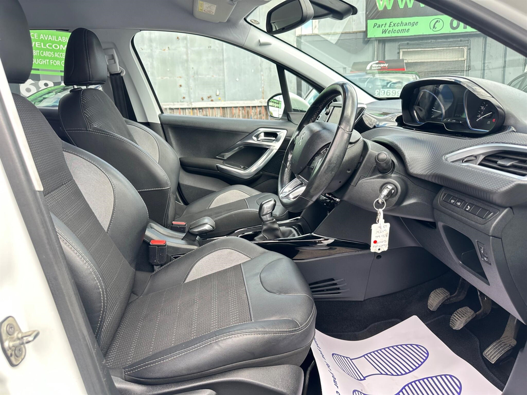 Peugeot 2008 1.2 Puretech Active Grey #27