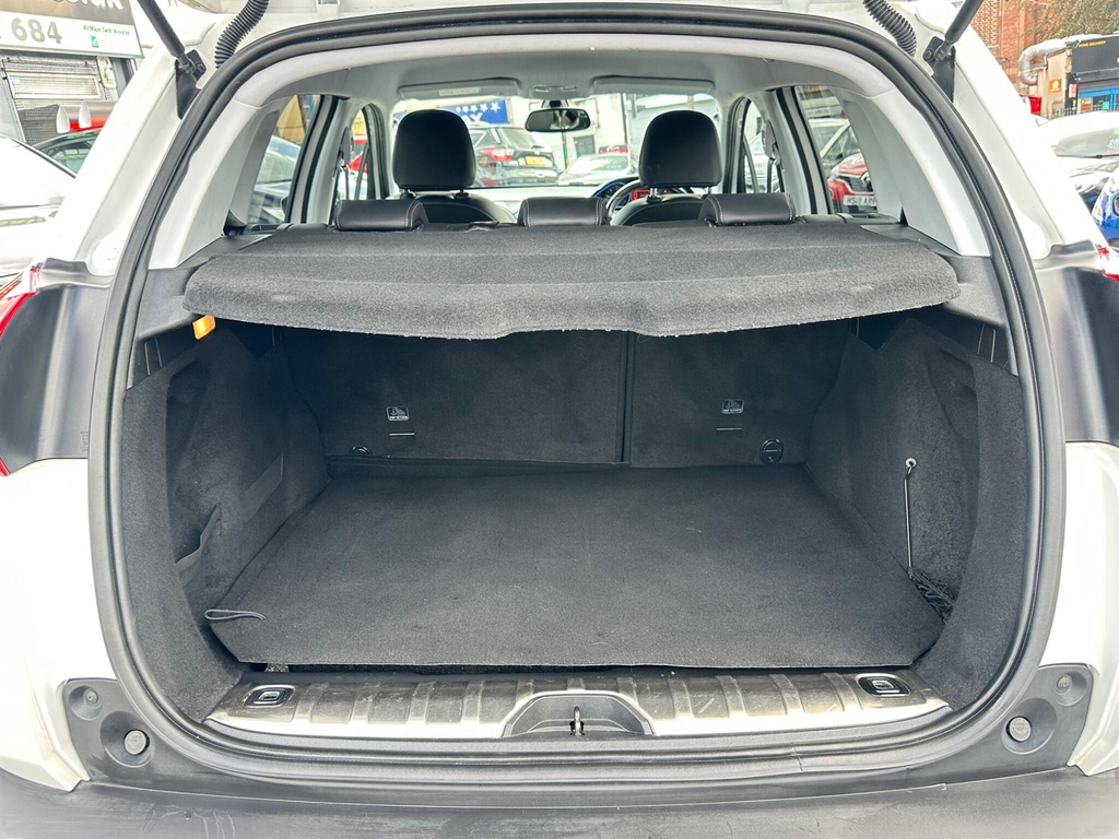 Peugeot 2008 1.2 Puretech Active Grey #9