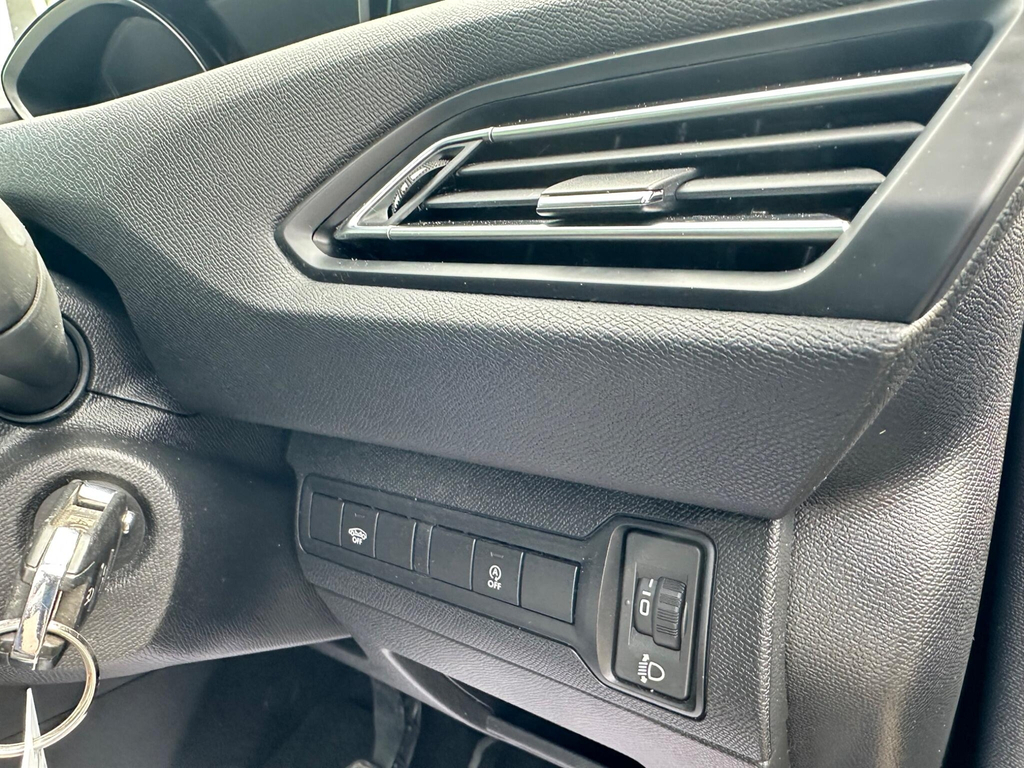 Peugeot 308 Hatchback Black #31
