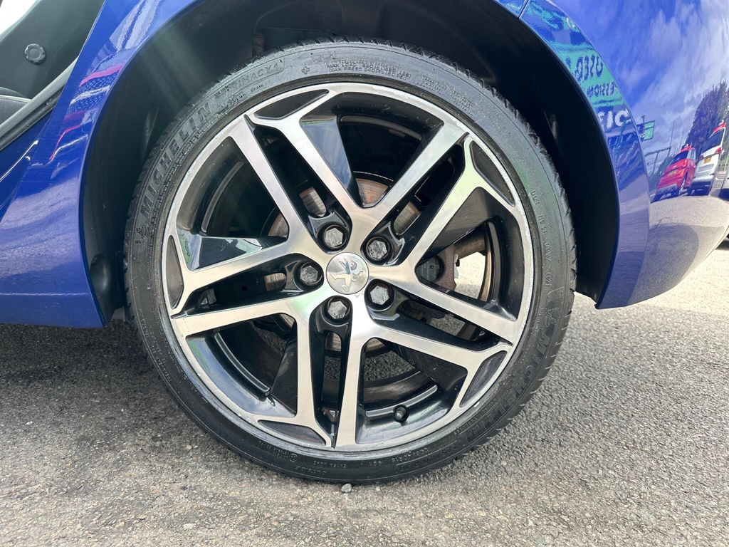 Peugeot 308 Hatchback Black #46