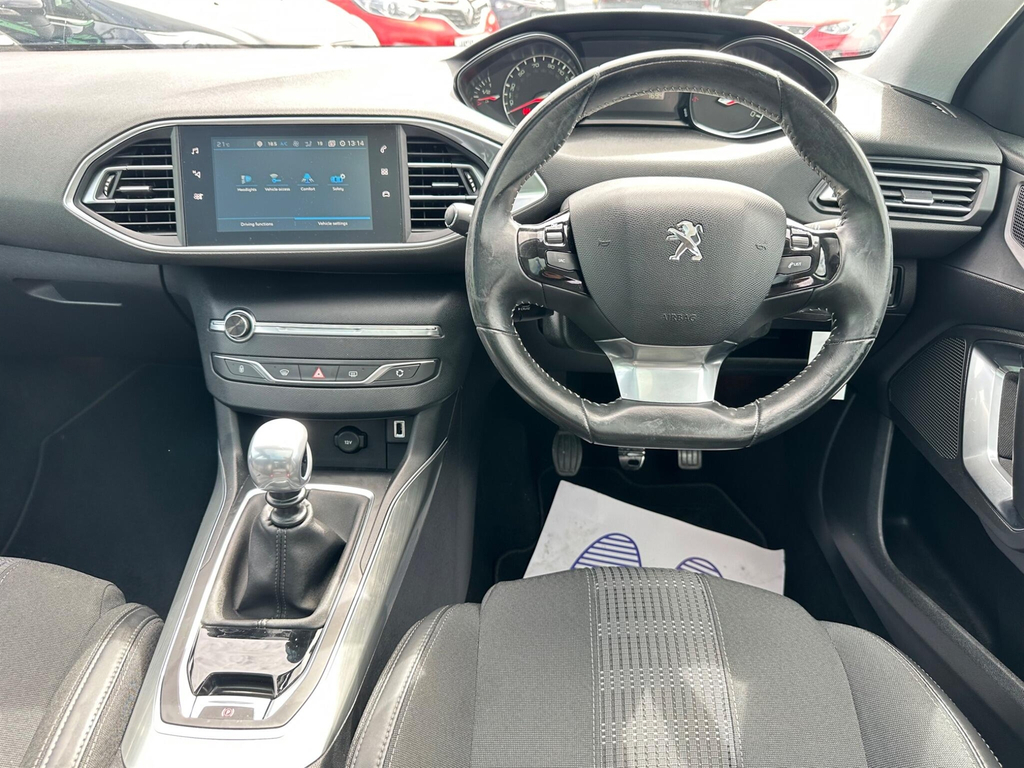 Peugeot 308 Hatchback Black #13