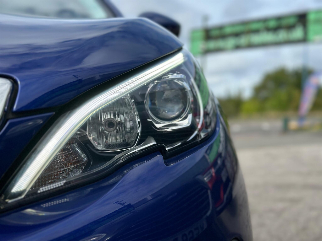 Peugeot 308 Hatchback Black #50