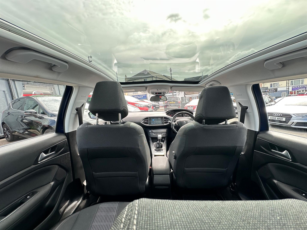 Peugeot 308 Hatchback Black #12