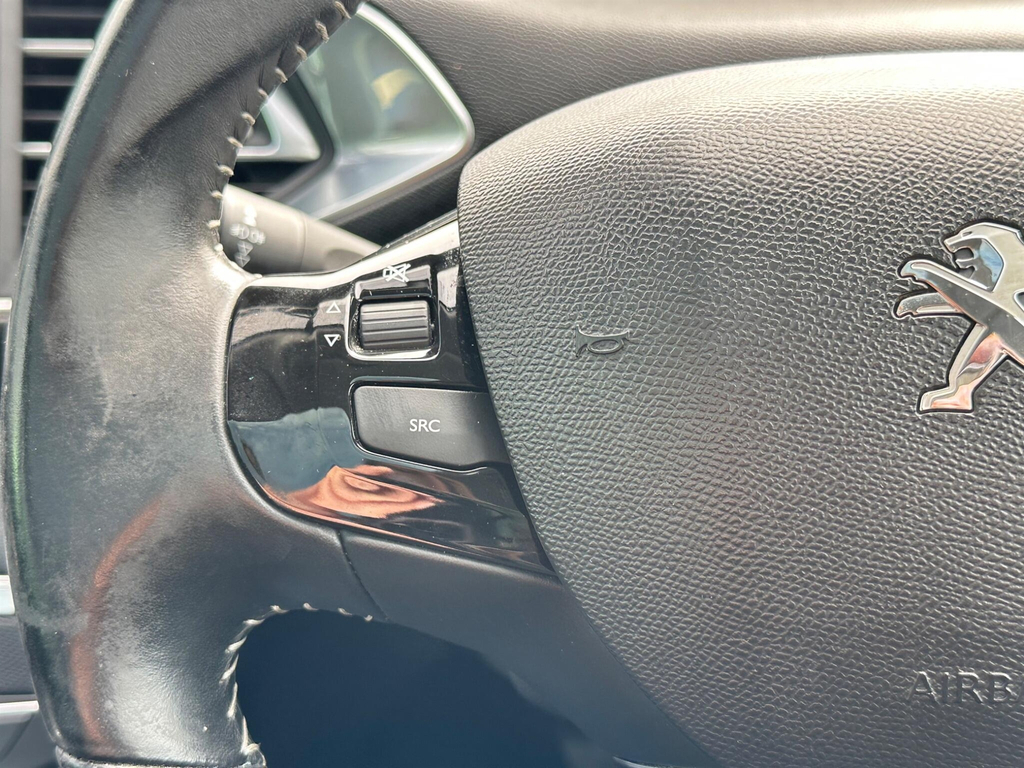 Peugeot 308 Hatchback Black #32