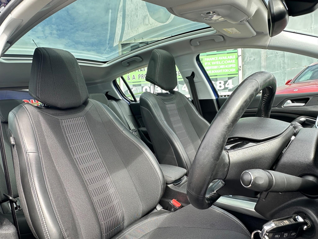 Peugeot 308 Hatchback Black #27
