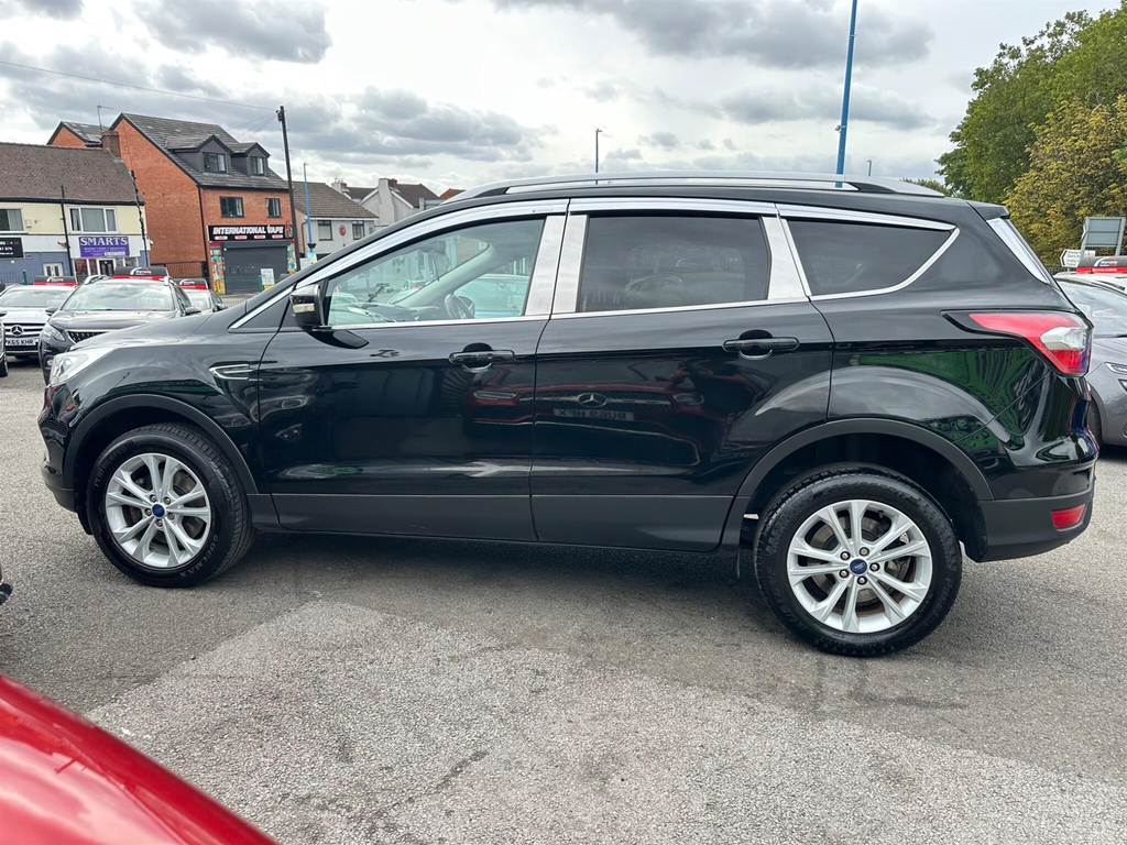 Ford Kuga 1.5 Tdci Titanium Euro 6 Ss Black #4