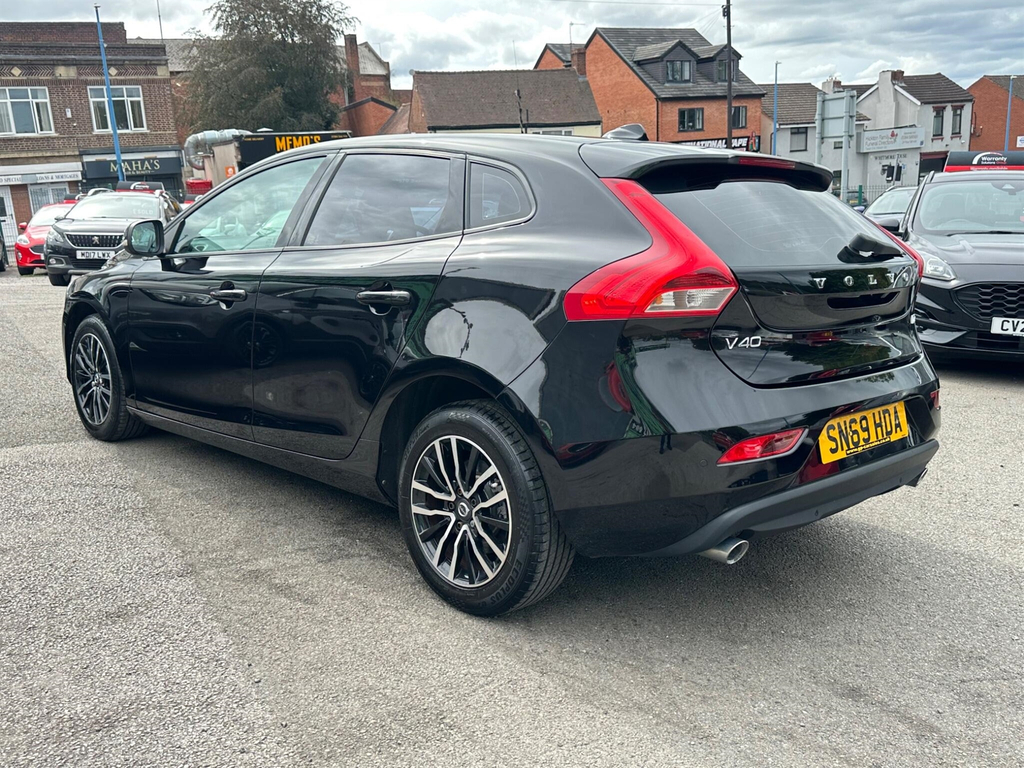 Volvo V40 2.0 D2 Momentum Edition Euro 6 Ss Black #5