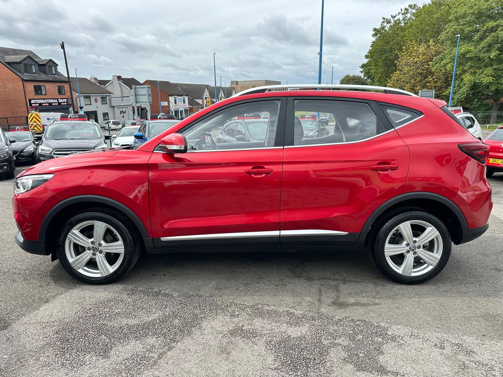 MG ZS 1.0 T-gdi Exclusive Euro 6 Red #4