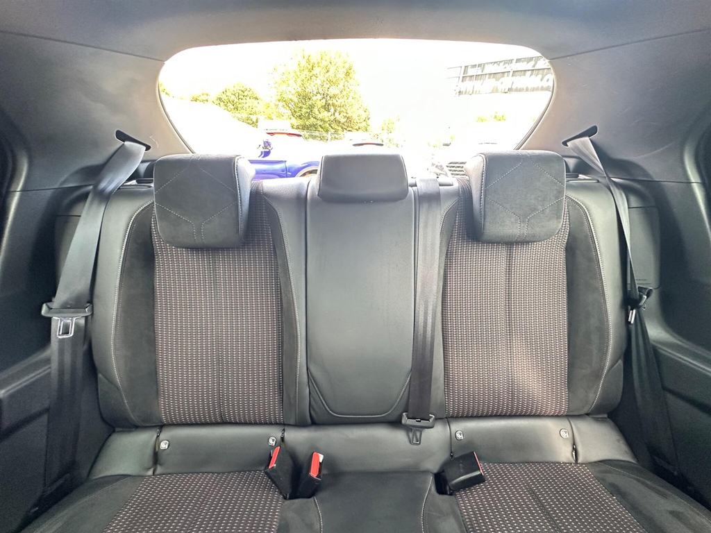 DS DS 3 Crossback 1.2 Puretech Prestige Crossback Eat8 Euro 6 Ss Purple #26