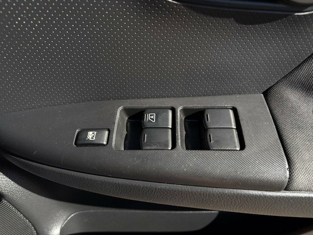 Nissan Note 1.6 16V Tekna Hatchback Euro 4 Blue #22