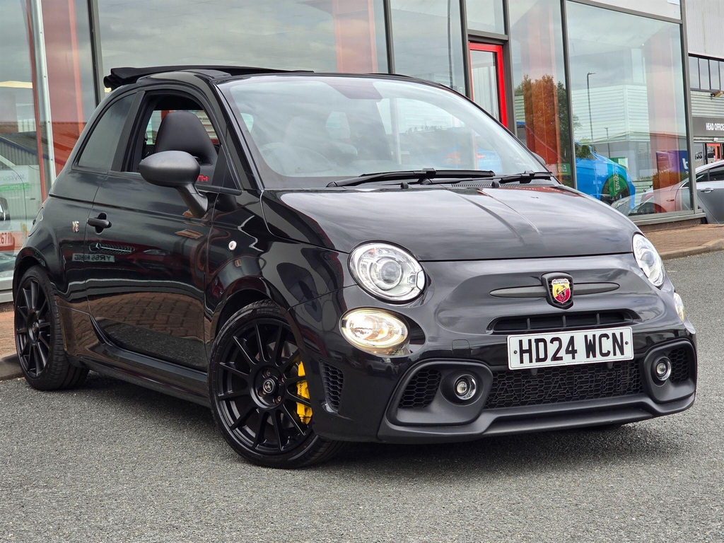 Abarth 695 Convertible Black #6