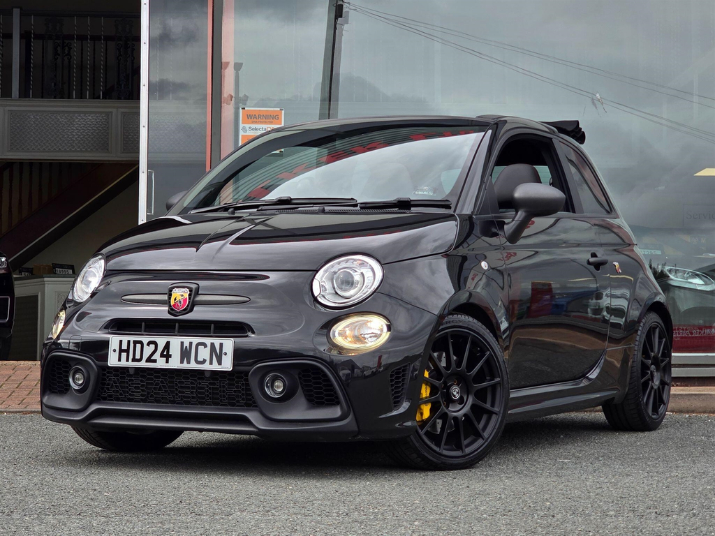 Abarth 695 Convertible Black #3