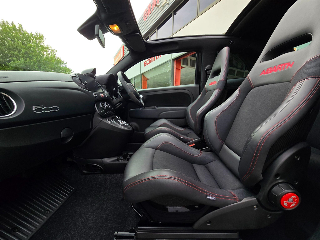 Abarth 695 75Th Anniversario - 2024 74 Black #52
