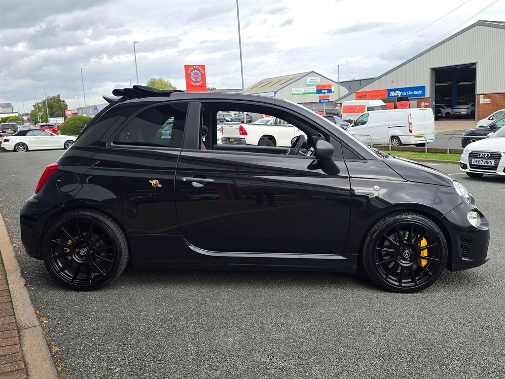 Abarth 695 75Th Anniversario - 2024 74 Black #17