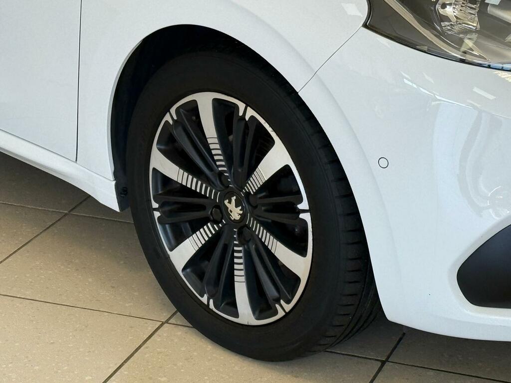 Peugeot 208 1.2 Puretech Tech Edition Euro 6 Ss White #6