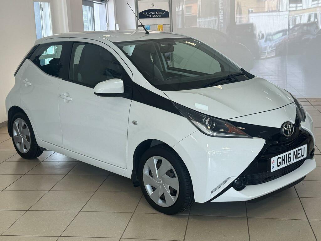 Toyota Aygo 1.0 Vvt-i X-play Euro 6 White #5