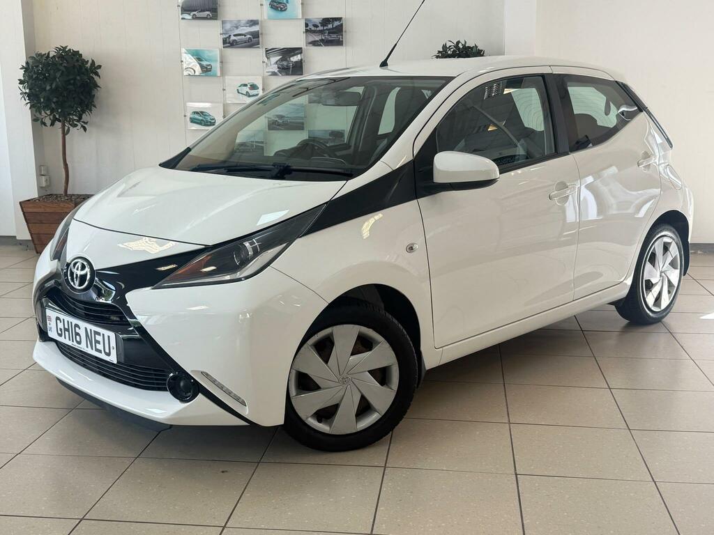 Toyota Aygo 1.0 Vvt-i X-play Euro 6 White #6