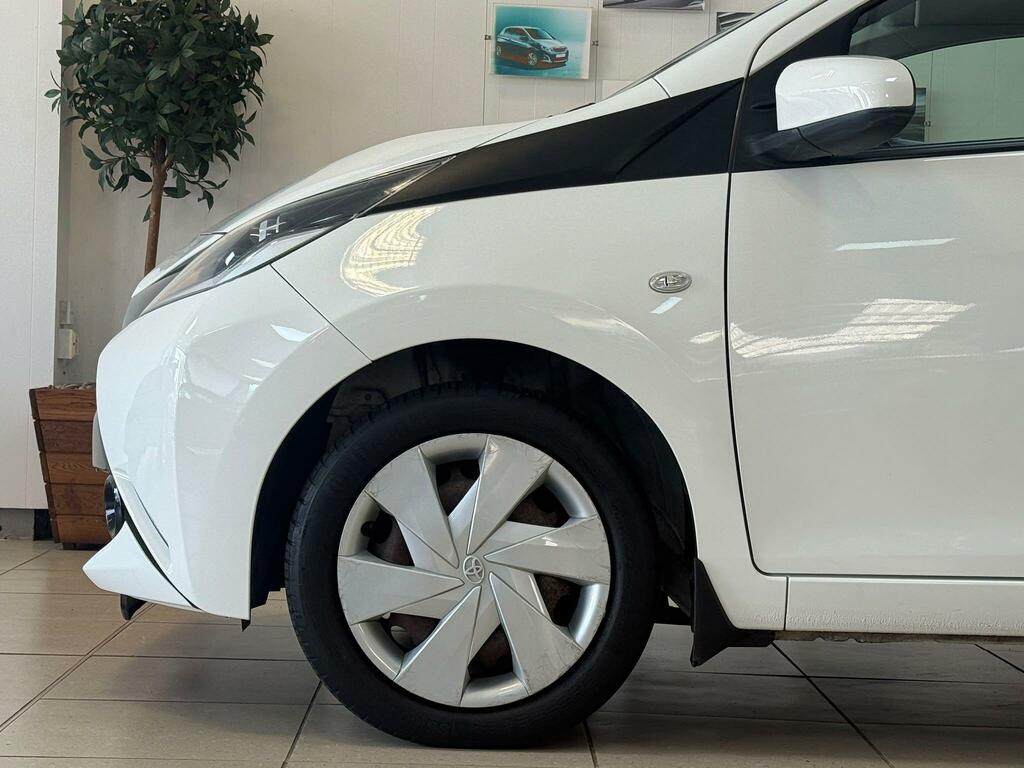 Toyota Aygo Blue #19