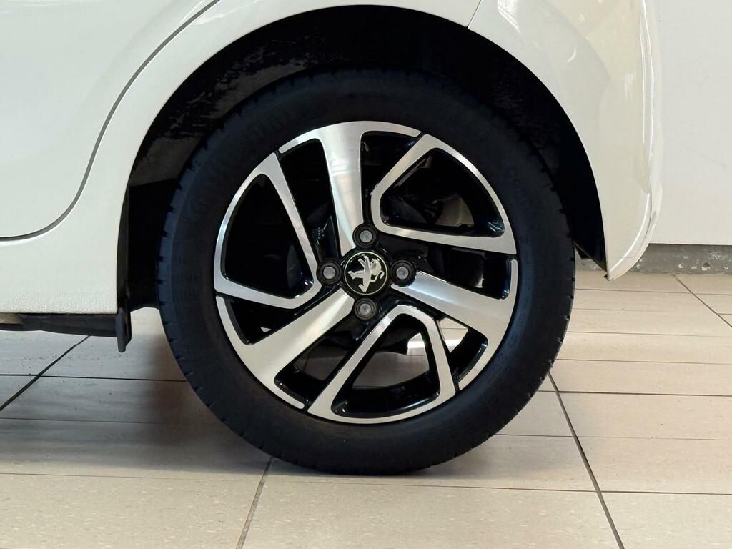 Peugeot 108 Collection Green #20