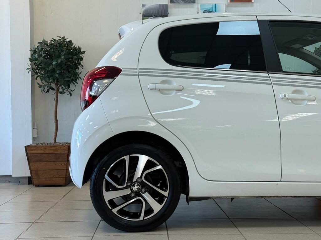 Peugeot 108 Collection Green #25
