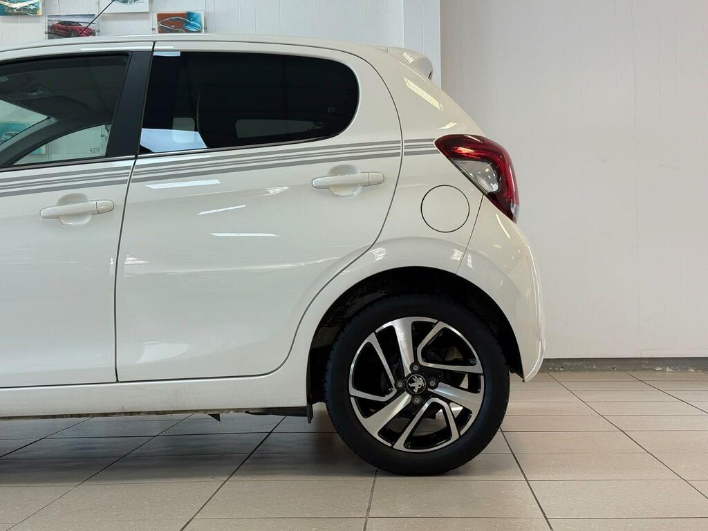 Peugeot 108 Collection Green #21