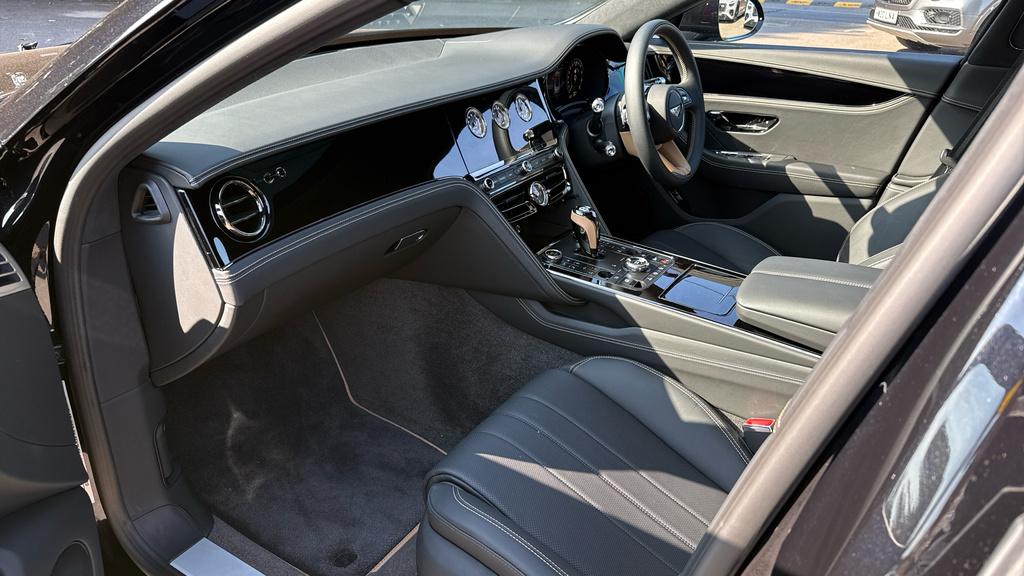 Bentley Flying Spur Black Edition HG75CXE Black #2