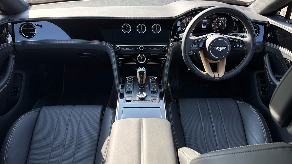 Bentley Flying Spur Black Edition HG75CXE Black #4