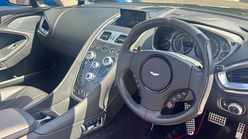 Aston Martin Vanquish 6.0L V12 Volante Black #3