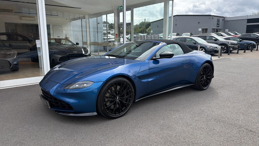 Aston Martin Vantage Vantage V8 Roadster Black #23