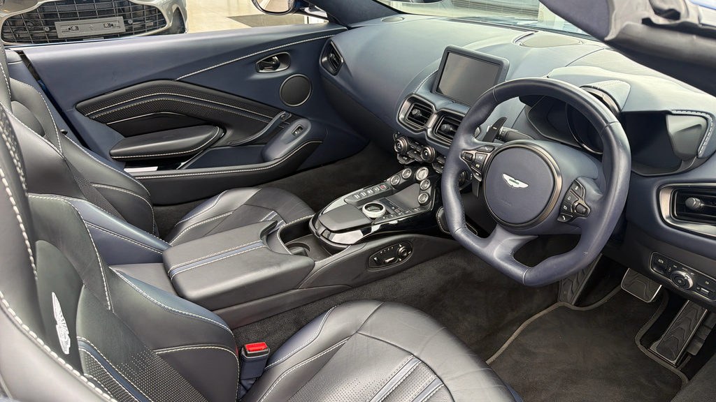 Aston Martin Vantage 4.0L V8 Roadster Blue #3