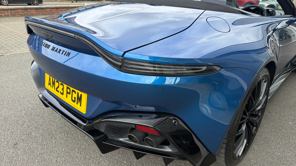 Aston Martin Vantage Vantage V8 Roadster Black #8