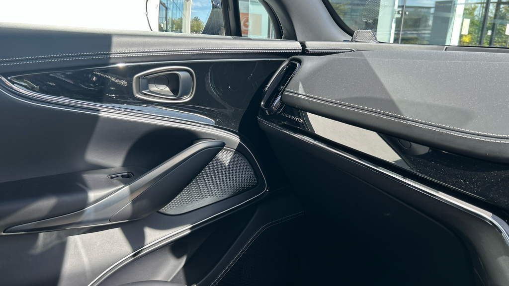 Aston Martin DBX S 4.0 Twin Turbo Grey #27
