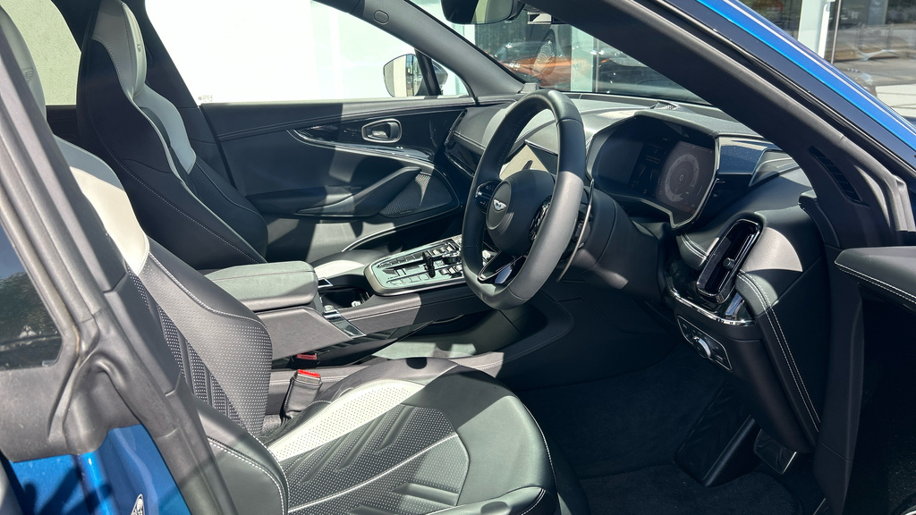 Aston Martin DBX S 4.0 Twin Turbo Grey #12