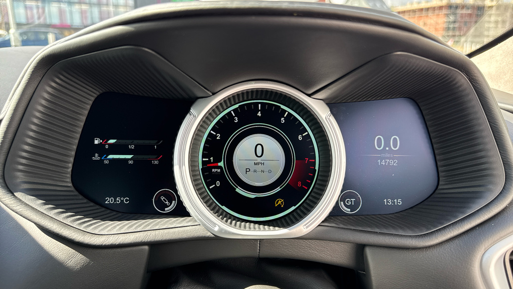 Aston Martin DB11 4.0L V8 Coupe Silver #6