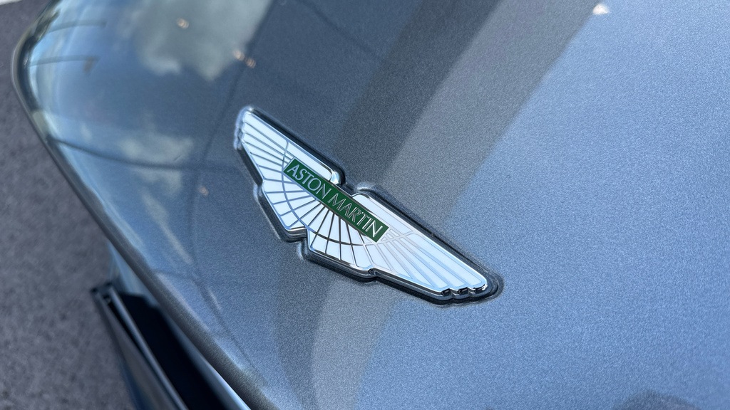 Aston Martin DB11 V8 Silver #14