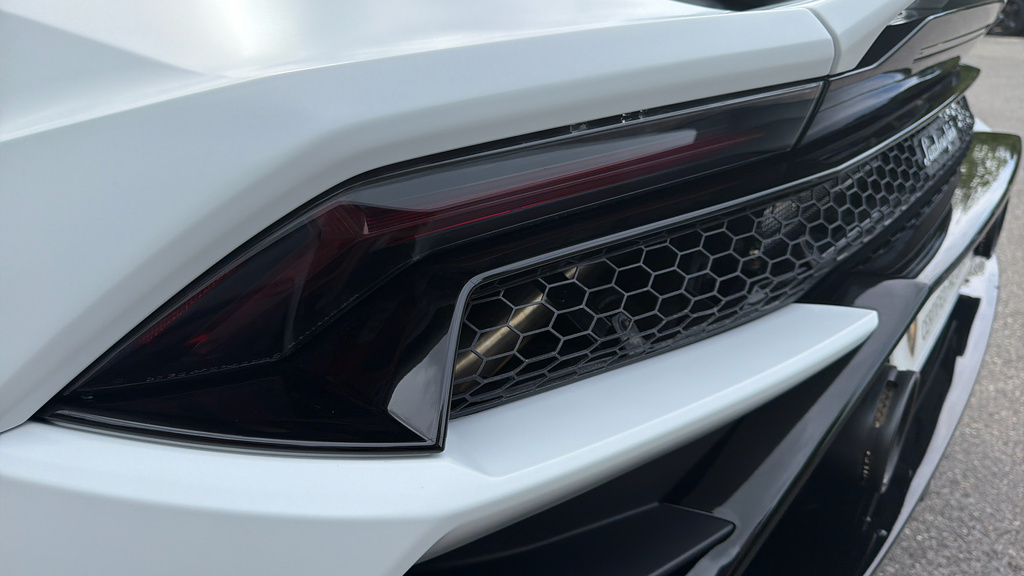 Lamborghini Huracan Evo Black #10