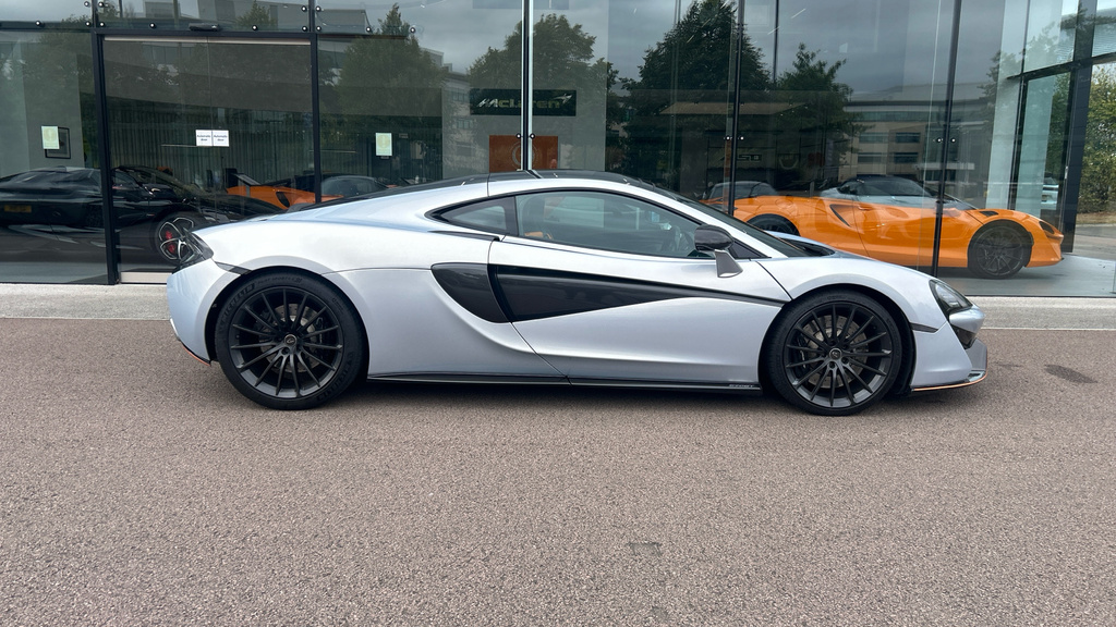 McLaren 570GT V8 Ssg White #35