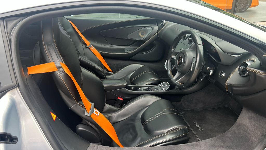 McLaren 570GT Gt Coupe Silver #4
