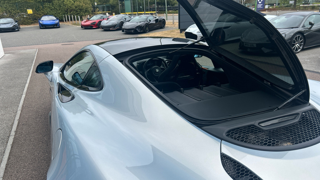 McLaren 570GT V8 Ssg White #29