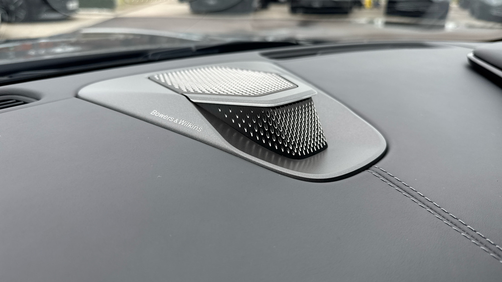 Aston Martin Vantage V8 2025 Silver #24