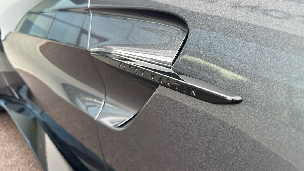 Aston Martin Vantage V8 2025 Silver #18