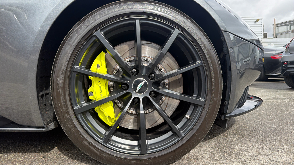 Aston Martin DB11 Amr Silver #4