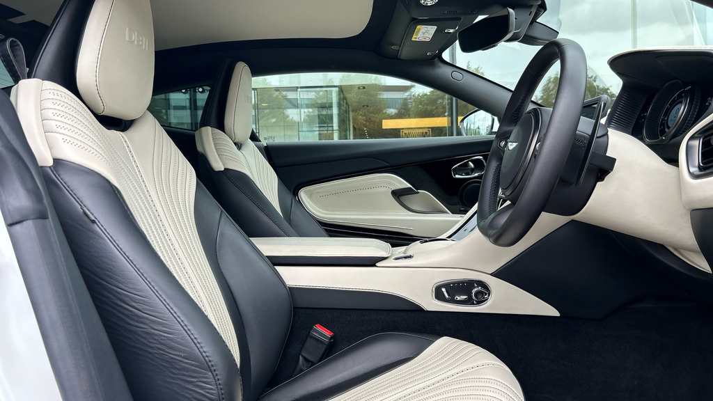 Aston Martin DB11 Db11 V12 Silver #12