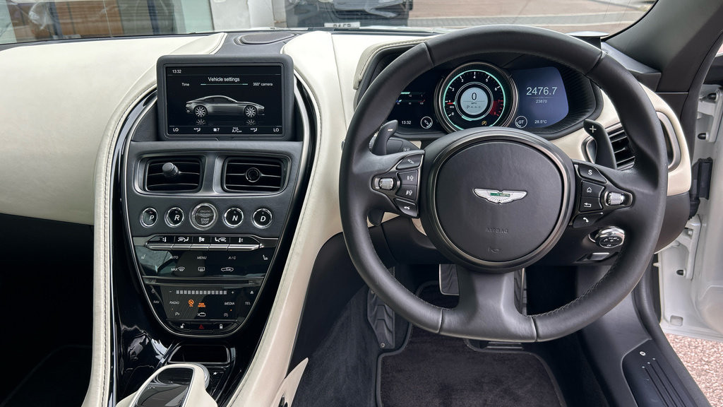 Aston Martin DB11 Db11 V12 Silver #10
