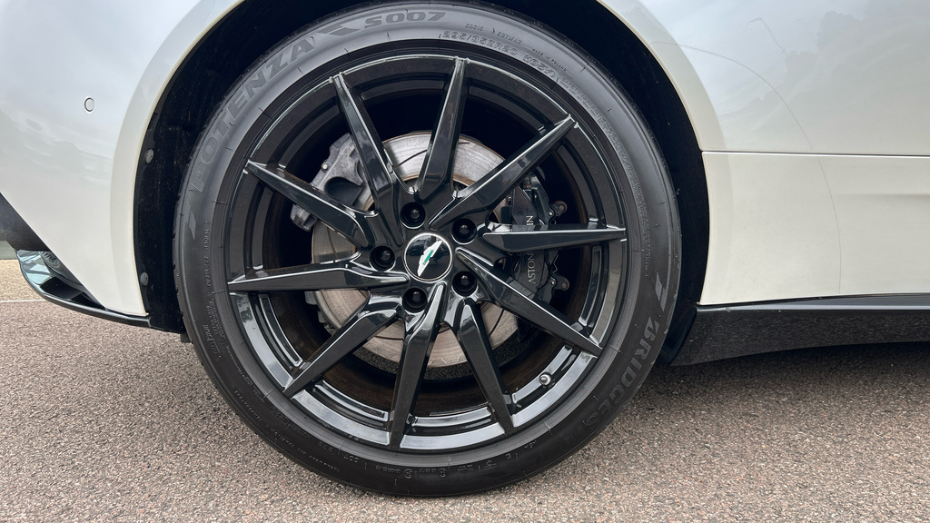 Aston Martin DB11 Launch Edition White #4