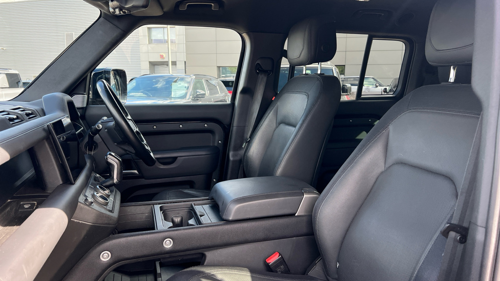 Land Rover Defender Outbound Black #3