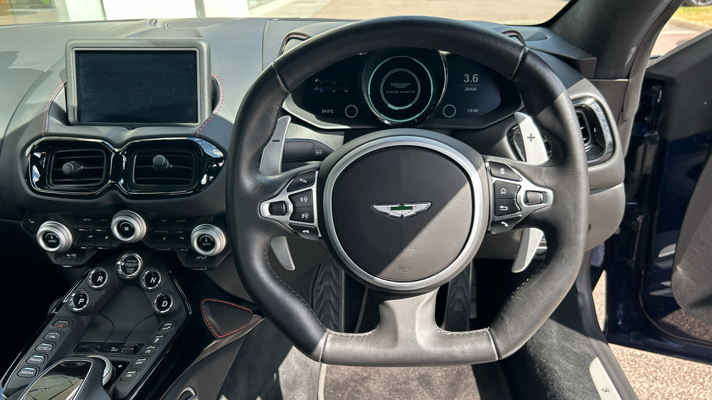 Aston Martin Vantage Zf 8 Speed Blue #11