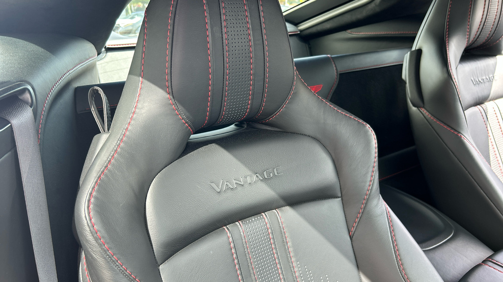 Aston Martin Vantage Zf 8 Speed Blue #22