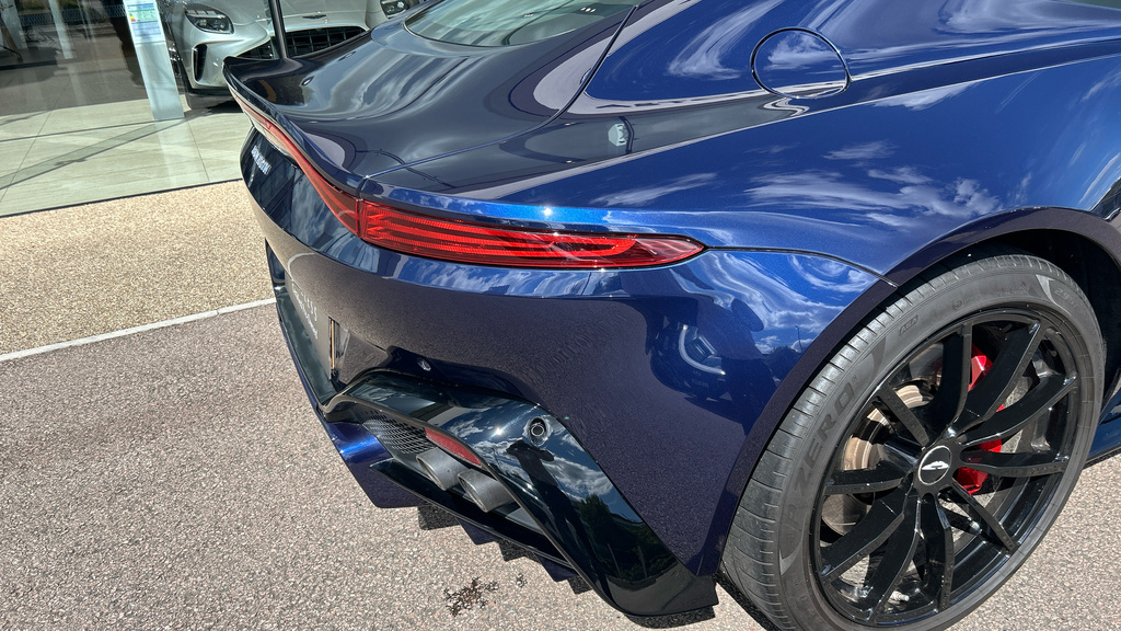 Aston Martin Vantage Zf 8 Speed Blue #8