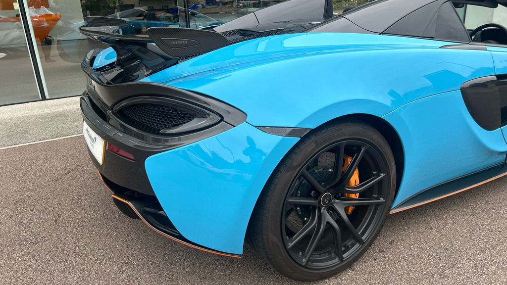 McLaren 570S 3.8L Null Blue #13